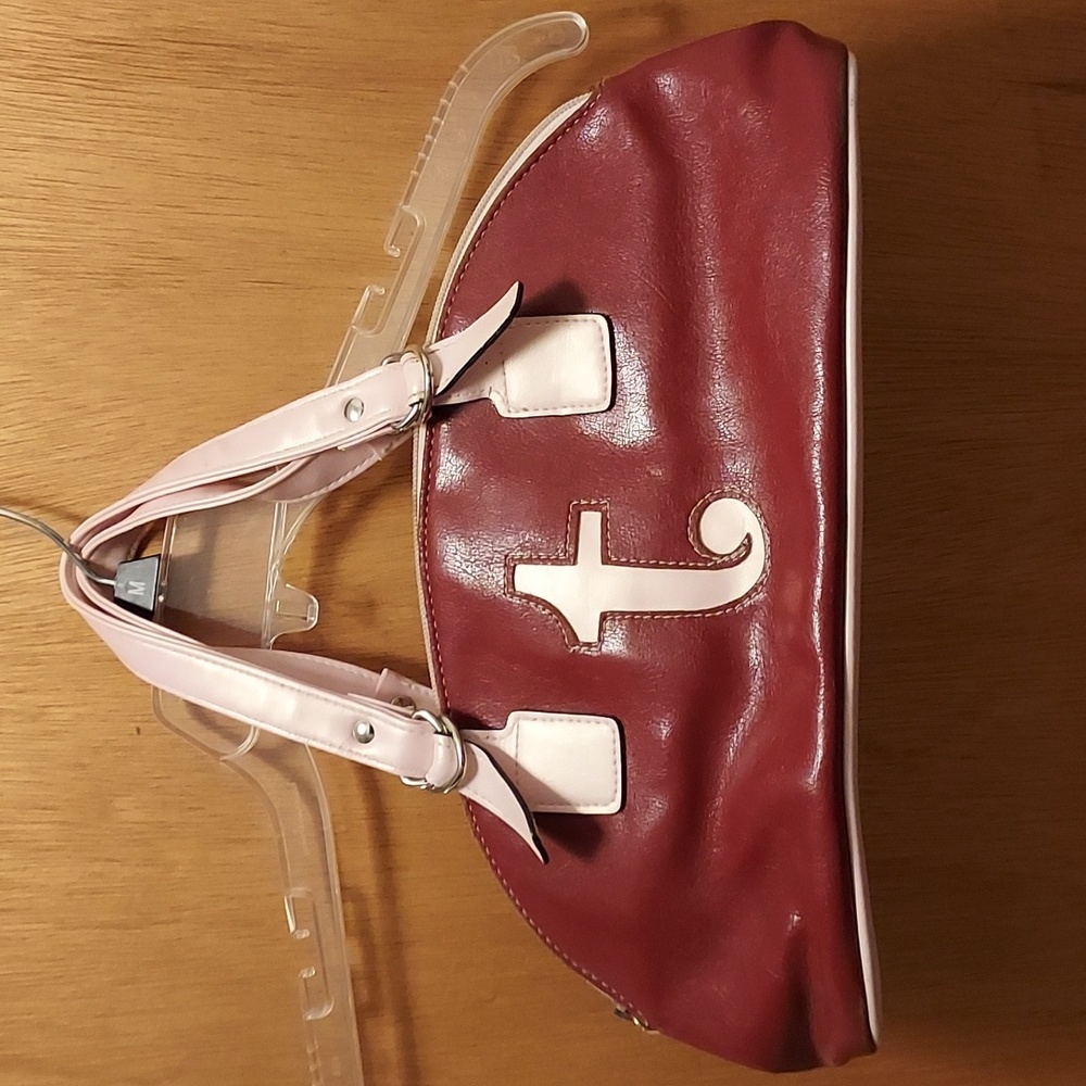 Cute "T" Handbag